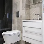 Elegant & Guest house 4*