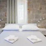 Elegant & Guest house 4*