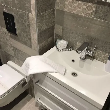 게스트하우스 Elegant & 4*