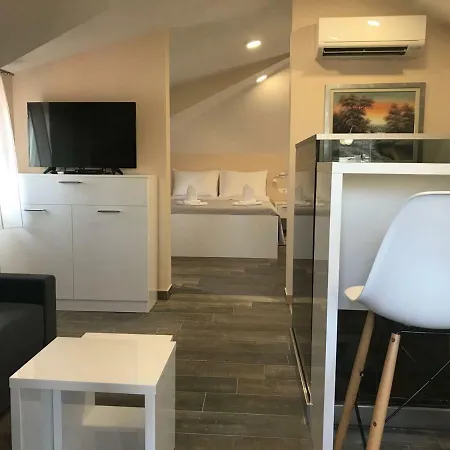 Guest house Elegant & 4*